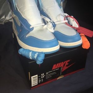 OffWhite x Nike Air Jordan 1 UNC Size 12